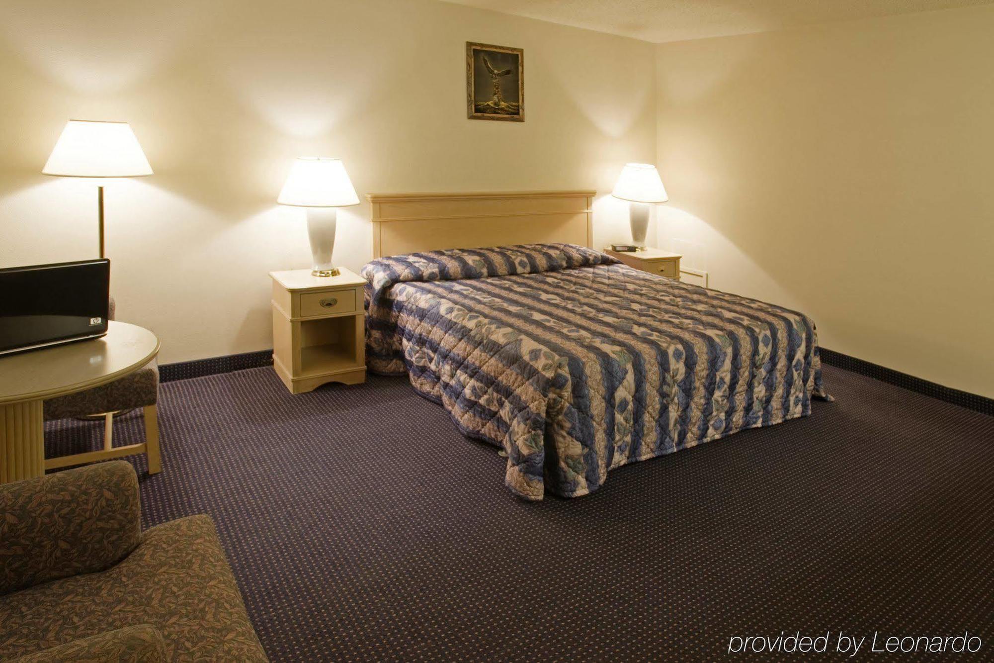 Americas Best Value Inn Giddings Exteriör bild